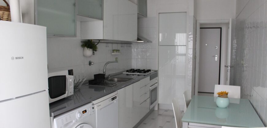 Apartamento T2 Mobilado e Equipado no Feijó