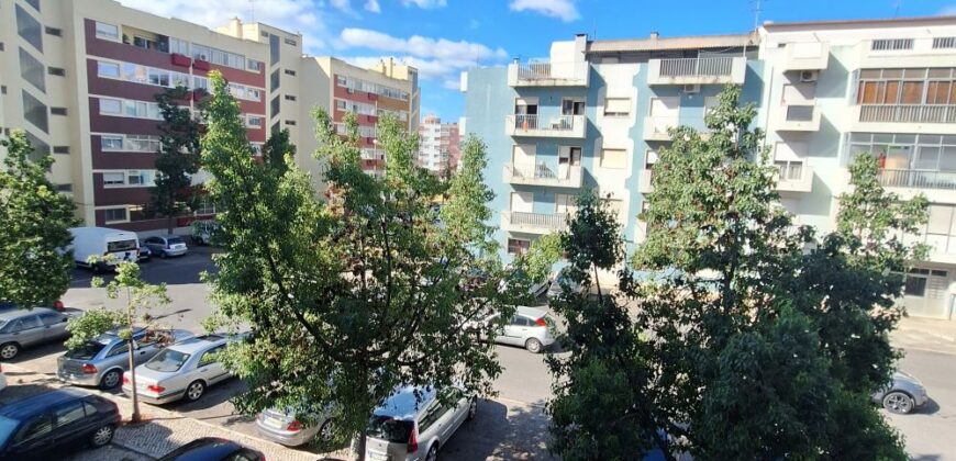 Apartamento T2 no Laranjeiro