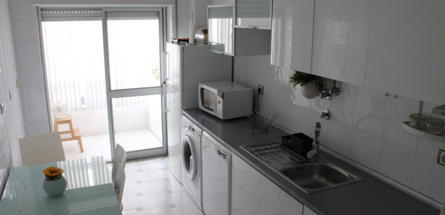 Apartamento T2 Mobilado e Equipado no Feijó