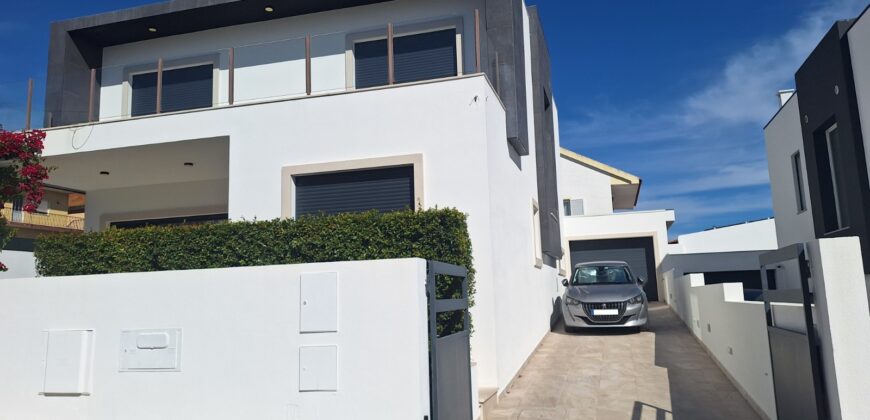 Moradia V4 em Almada