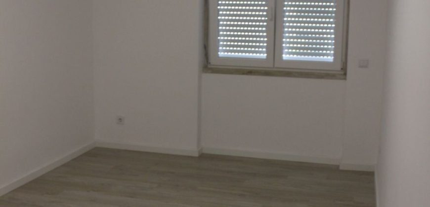 Apartamento T3 em Almada