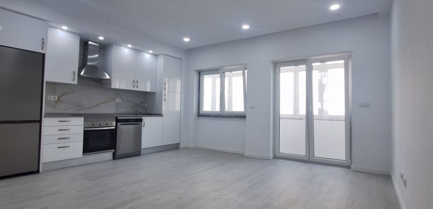 Apartamento T2 no Laranjeiro