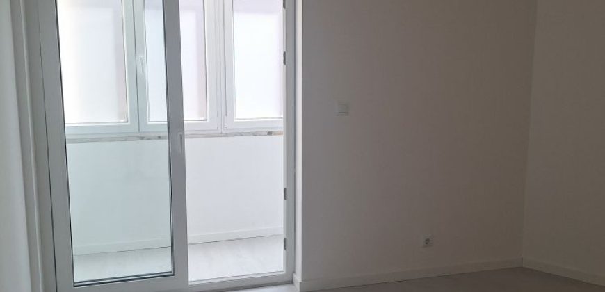 Apartamento T2 no Laranjeiro